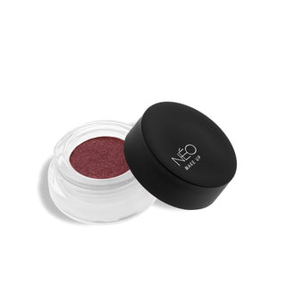 Rozjasňujúci krémový trblietavý tieň č. 16 Sparkly Cherry Neo Make Up